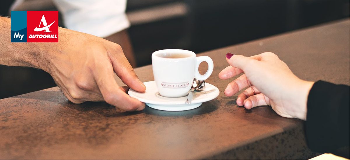 Il caffè al banco di un Autogrill